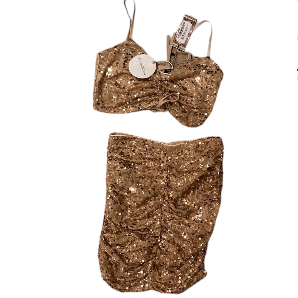 Boohoo Formal two piece dress set Women's size 6 Sequins Gold
